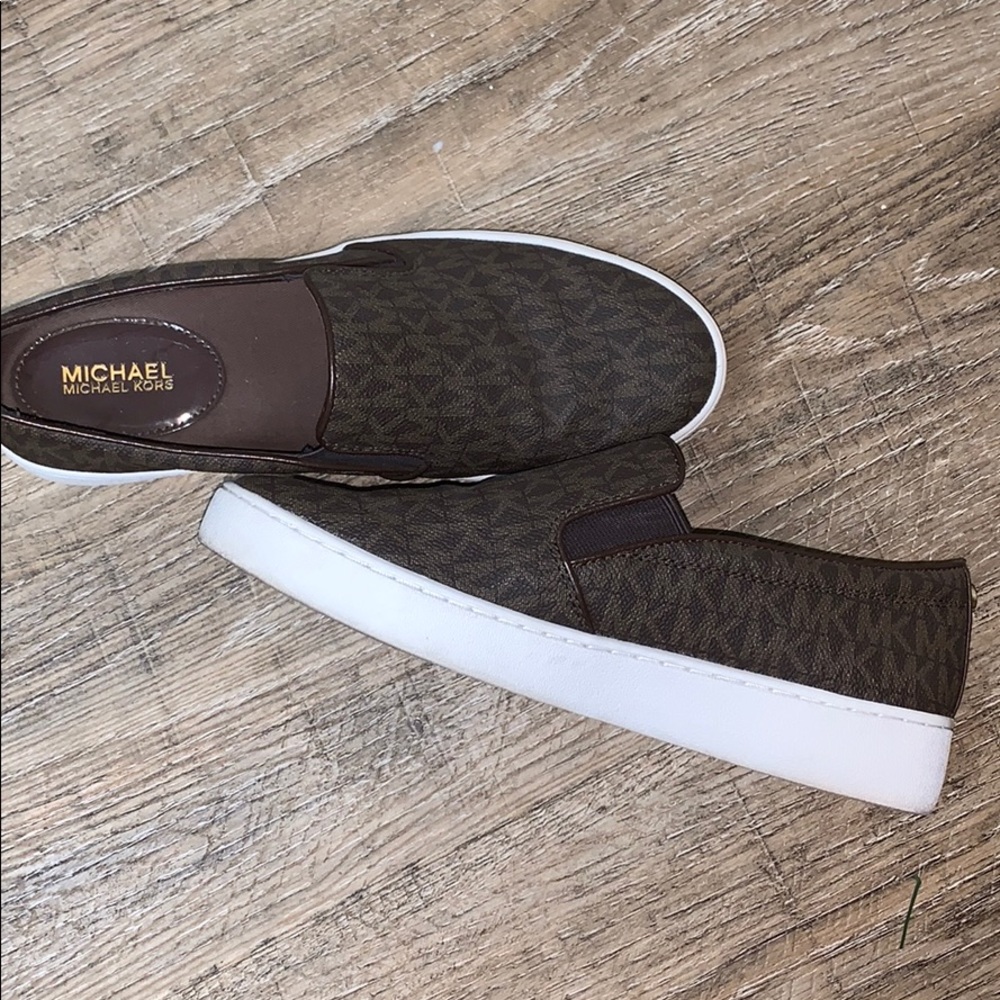 Micheal Kors monogram Shoes